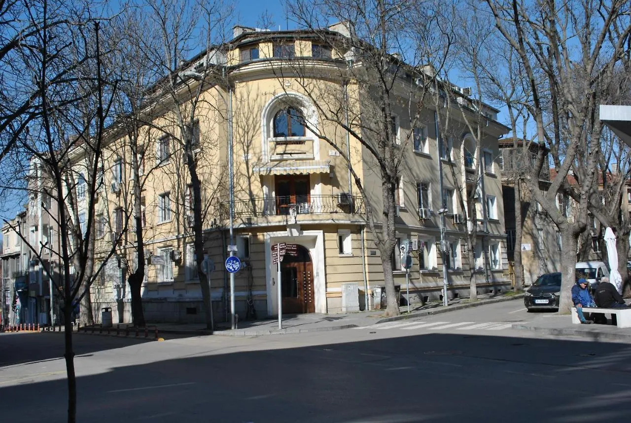 Мезонет, 300 М Море, Топ Центр Várna 0*,